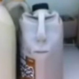 Meet your Posher, Yhaira